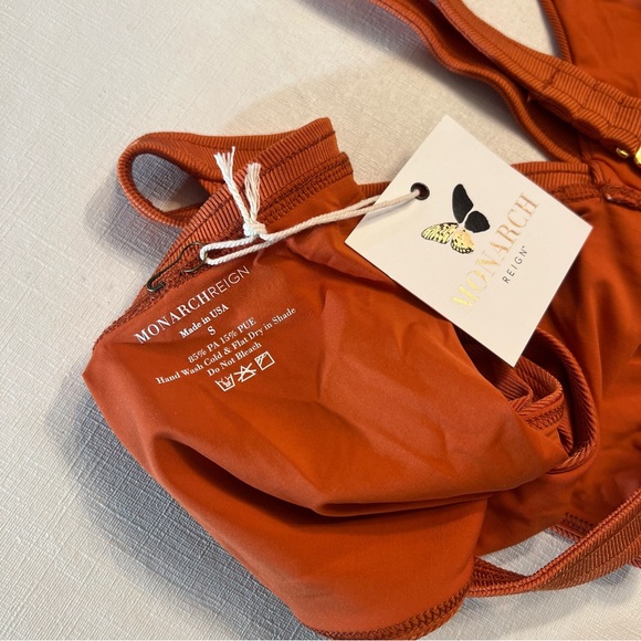 Monarch Reign Intrigue Bandage One Piece - Picture 4 of 4